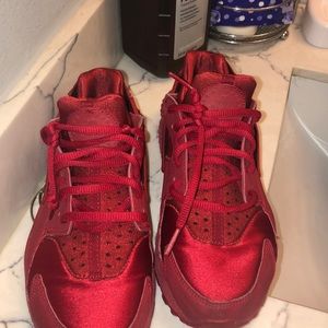 Red huaraches Nike shoes